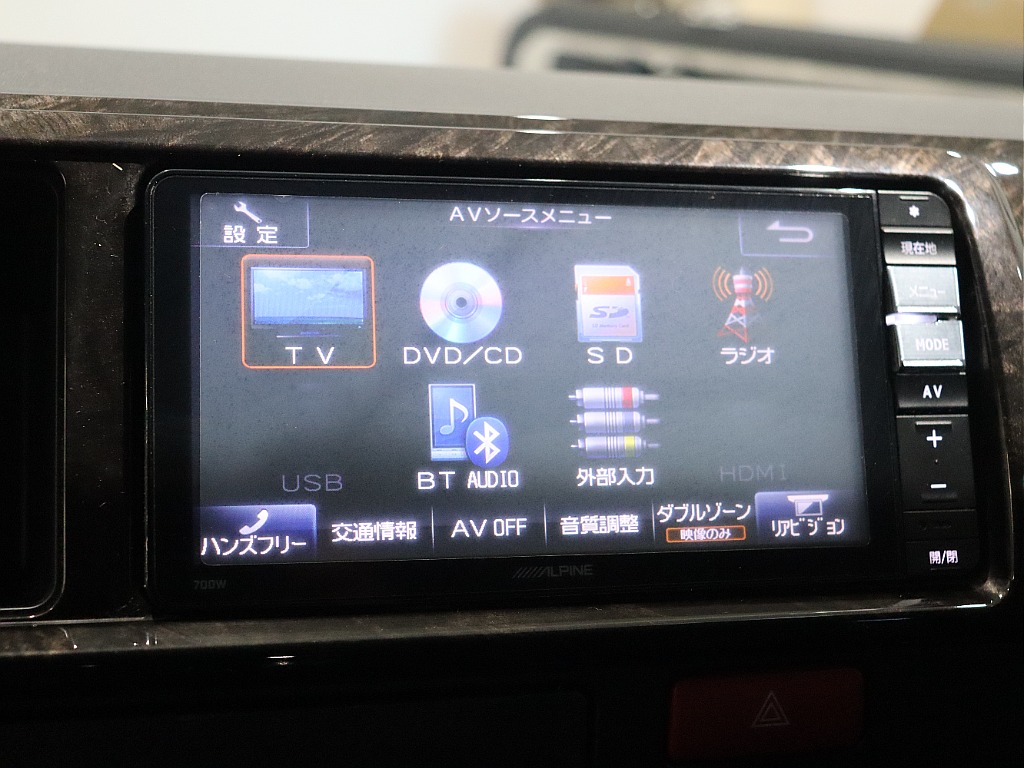 買取直販・希少シートアレンジ1ナンバー8人乗り♪嬉しいディーゼルエンジン♪