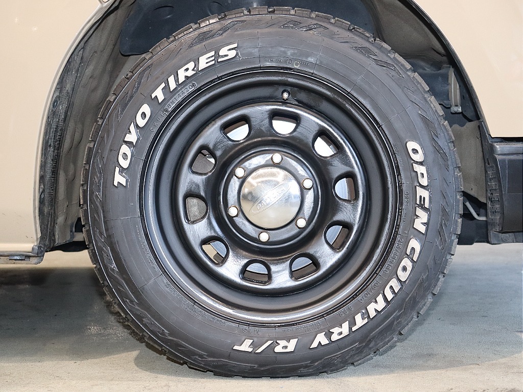 トヨタ ハイエースバン(33枚目)