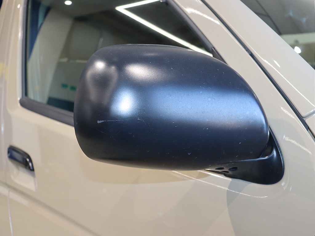 トヨタ ハイエースバン(35枚目)