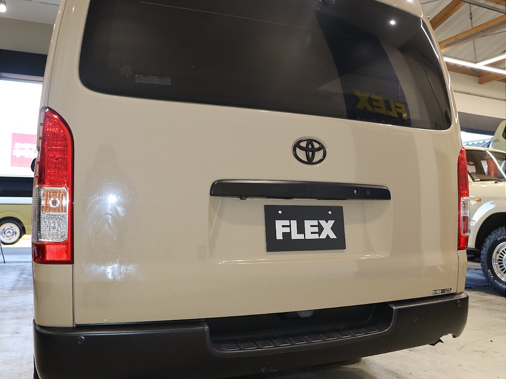 買取直販・希少シートアレンジ1ナンバー8人乗り♪嬉しいディーゼルエンジン♪