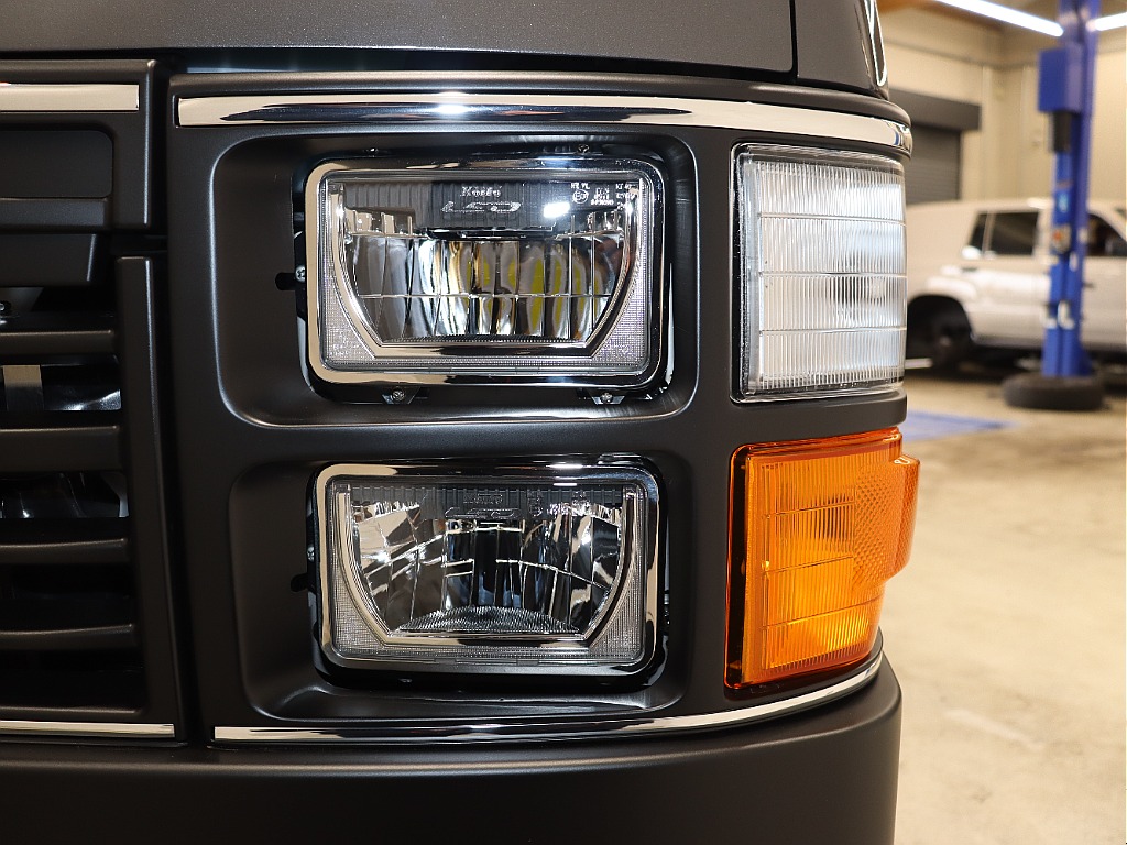 Renoca CoastLines・角目フェイス・角目LEDヘッドライト・廃盤カラーガンメタ