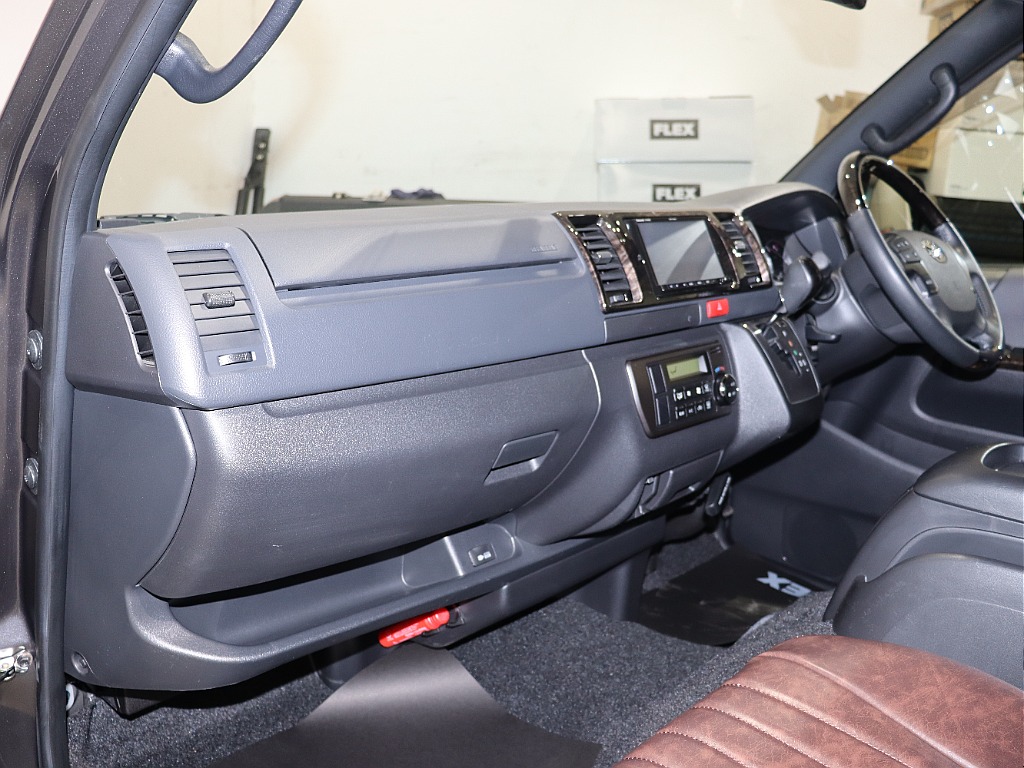 Renoca CoastLines・角目フェイス・角目LEDヘッドライト・廃盤カラーガンメタ