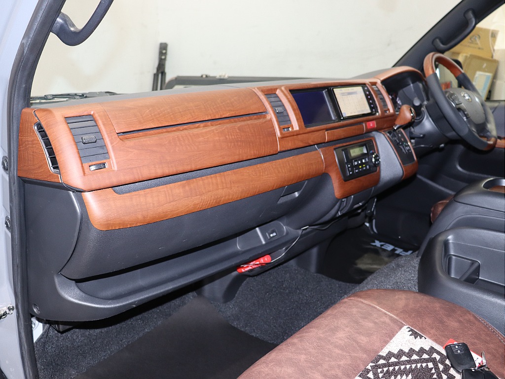 Renoca CoastLines/R1年ワイドバンDARKPRIMEⅡガソリン4WD・角目フェイス・ナルドグレーペイント