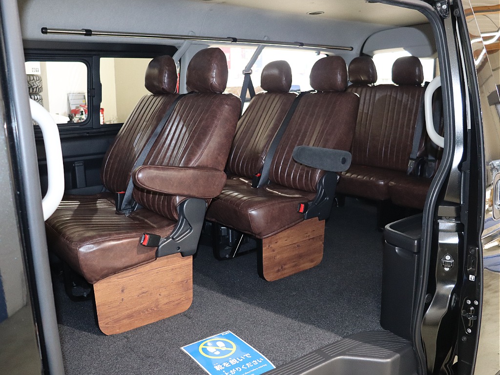 【Renoca CoastLines/R5年ワゴンGL4WD】純正ブラック×角目LEDフェイス♪高額大画面ツインモニター付き♪【全国納車可】