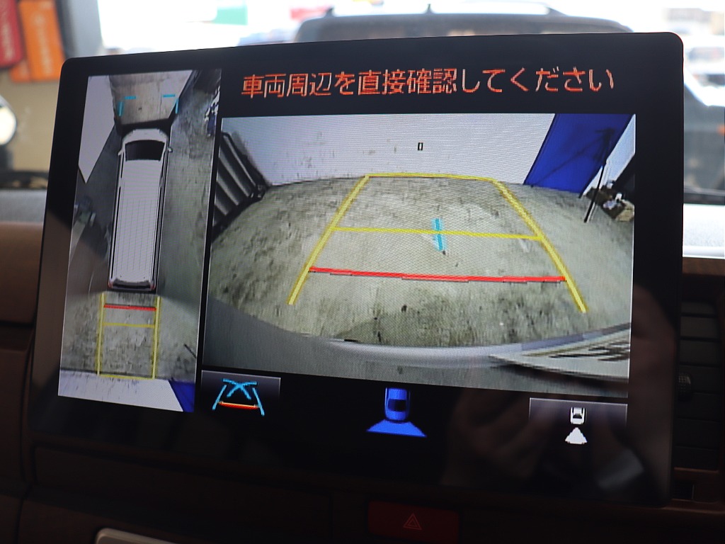 純正シルバー×角目フェイス×マットブラックペイント・13.3インチディスプレイオーディオ♪