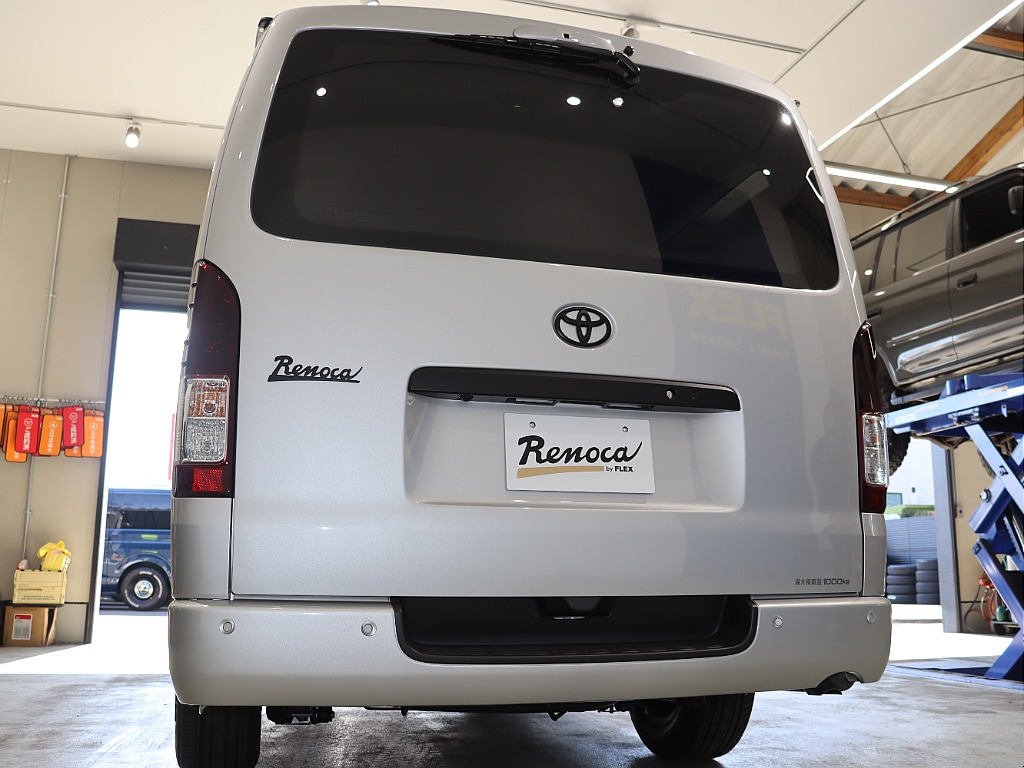 純正シルバー×角目フェイス×マットブラックペイント・13.3インチディスプレイオーディオ♪