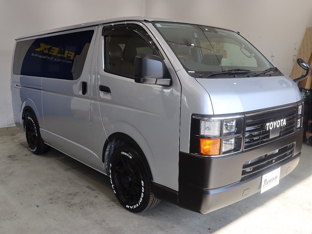 純正シルバー×角目フェイス×マットブラックペイント・13.3インチディスプレイオーディオ♪