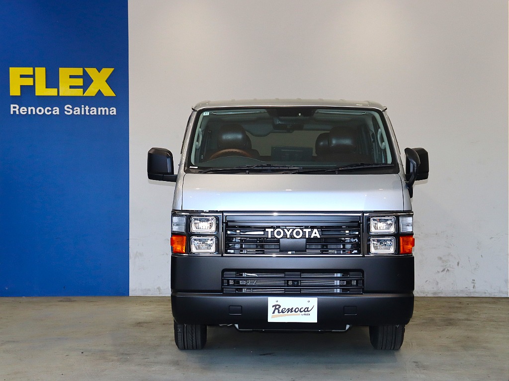 純正シルバー×角目フェイス×マットブラックペイント・13.3インチディスプレイオーディオ♪