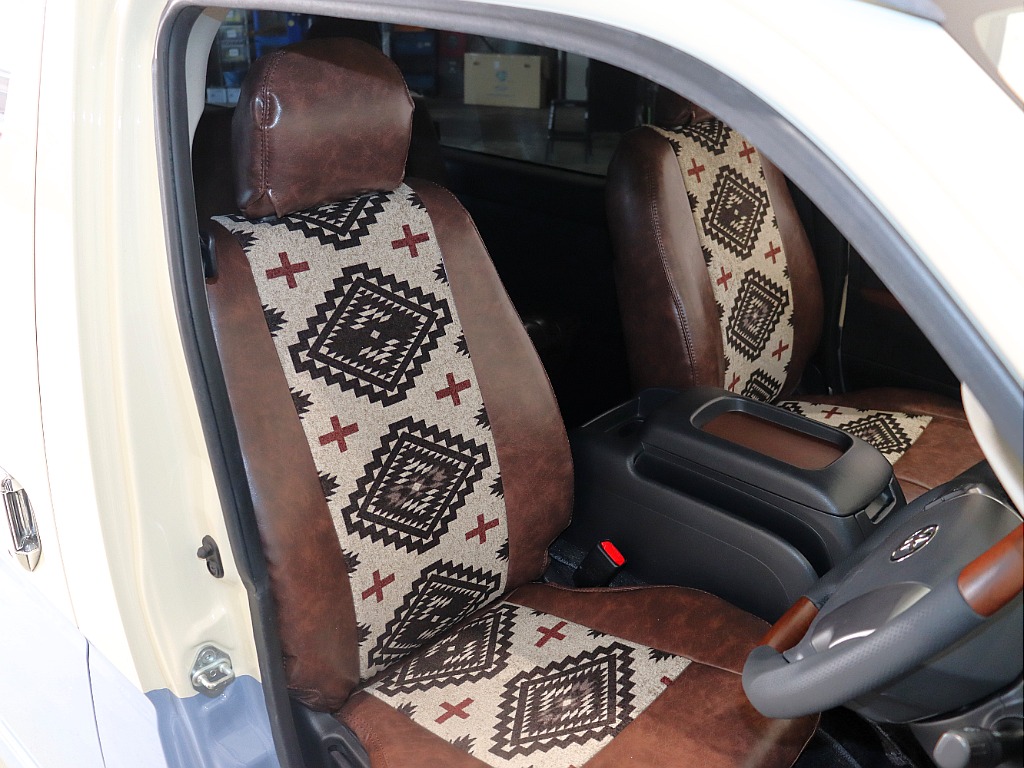 トヨタ ハイエースバン(11枚目)