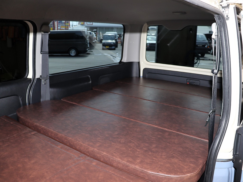 トヨタ ハイエースバン(14枚目)