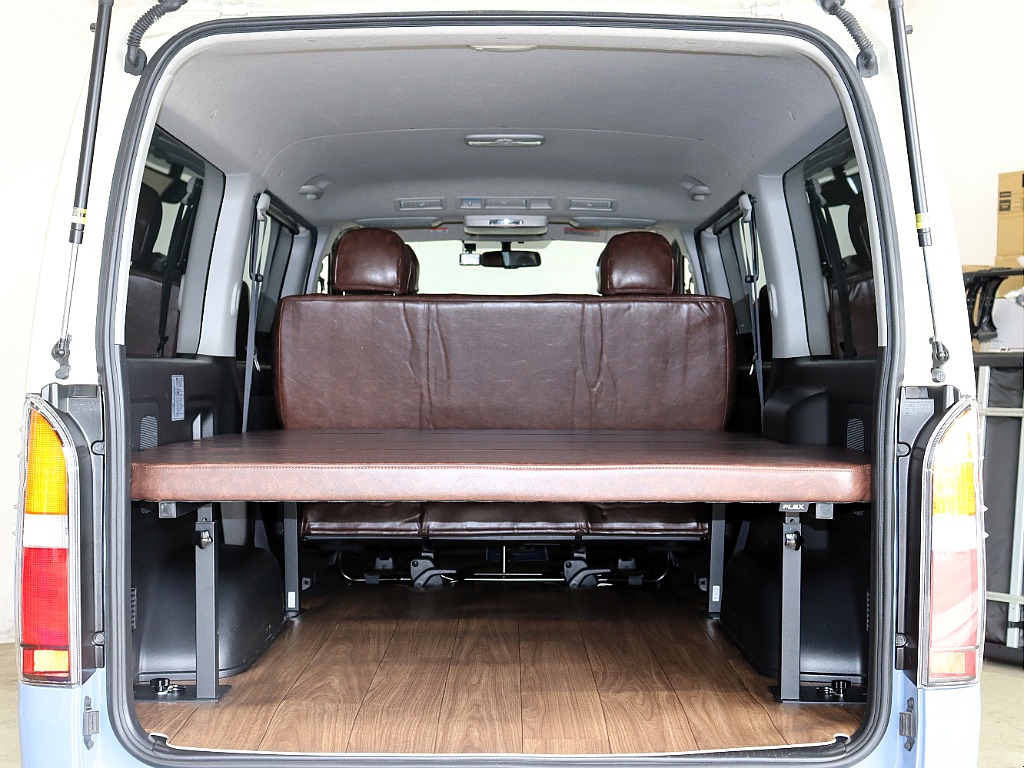 トヨタ ハイエースバン(18枚目)