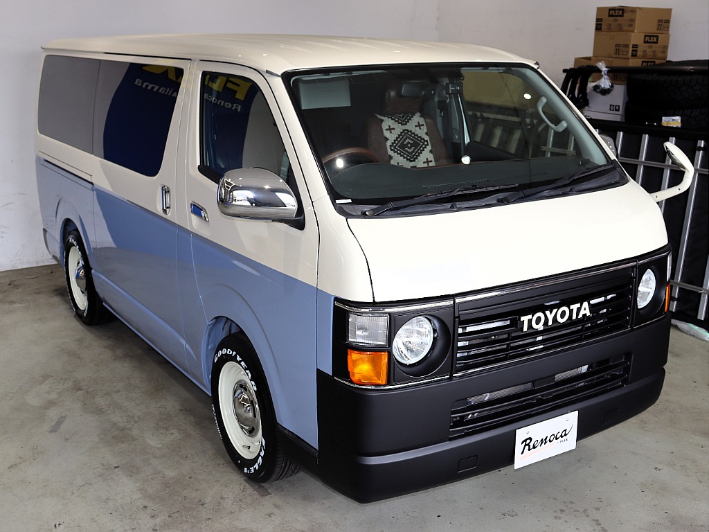 トヨタ ハイエースバン(4枚目)