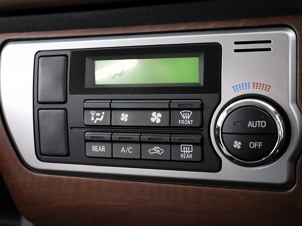 トヨタ ハイエースバン(35枚目)