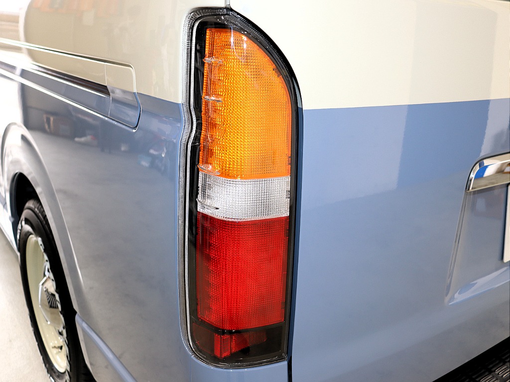 トヨタ ハイエースバン(45枚目)