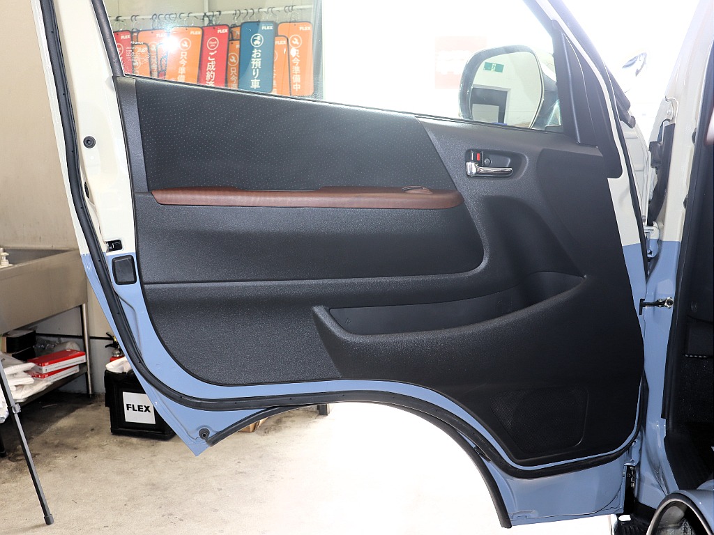 トヨタ ハイエースバン(53枚目)