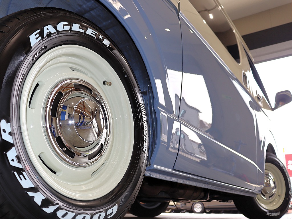 トヨタ ハイエースバン(10枚目)