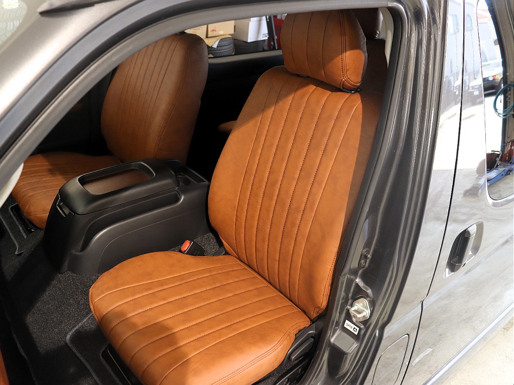 トヨタ ハイエースバン(13枚目)