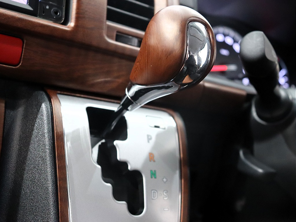 トヨタ ハイエースバン(30枚目)