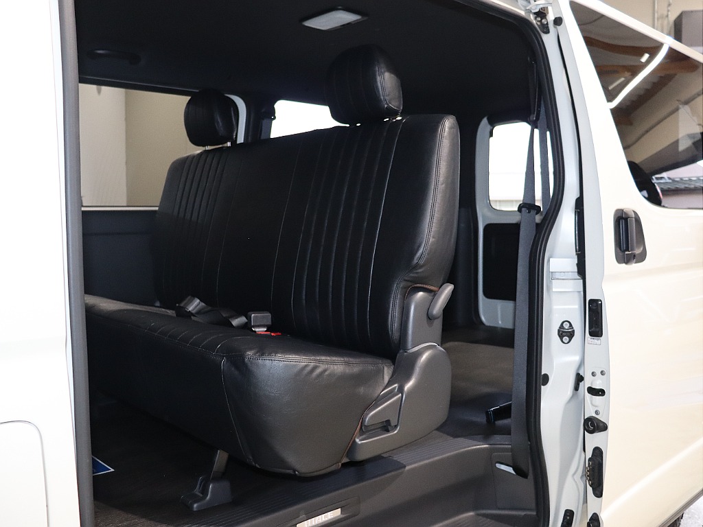 【Renoca CoastLines/6型DARKPRIMEⅡディーゼル4WD】希少なディーゼル4WD!!角目フェイス×純正ホワイト