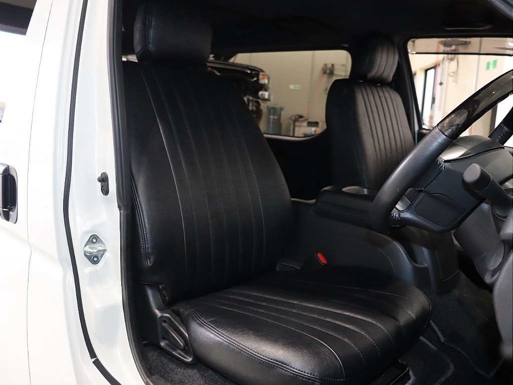 【Renoca CoastLines/6型DARKPRIMEⅡディーゼル4WD】希少なディーゼル4WD!!角目フェイス×純正ホワイト