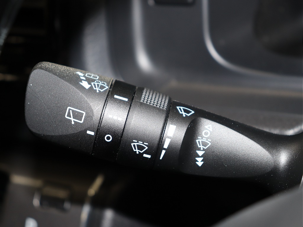 【Renoca CoastLines/6型DARKPRIMEⅡディーゼル4WD】希少なディーゼル4WD!!角目フェイス×純正ホワイト