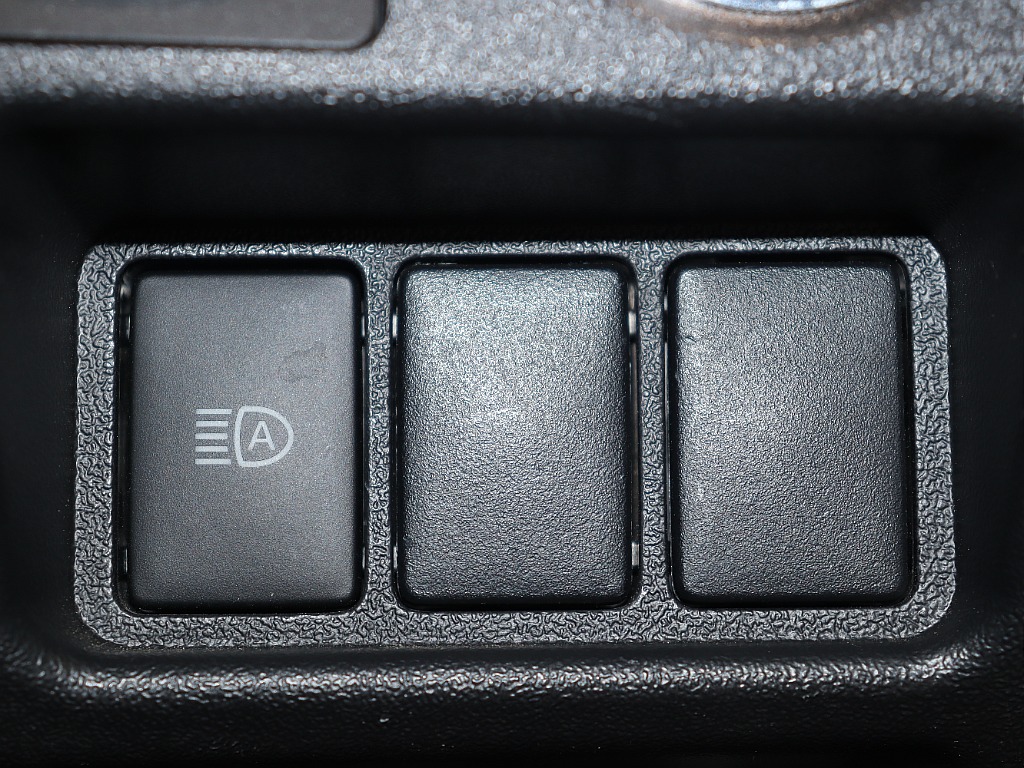 【Renoca CoastLines/6型DARKPRIMEⅡディーゼル4WD】希少なディーゼル4WD!!角目フェイス×純正ホワイト