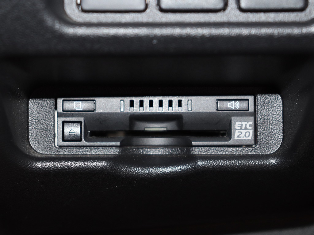 【Renoca CoastLines/6型DARKPRIMEⅡディーゼル4WD】希少なディーゼル4WD!!角目フェイス×純正ホワイト