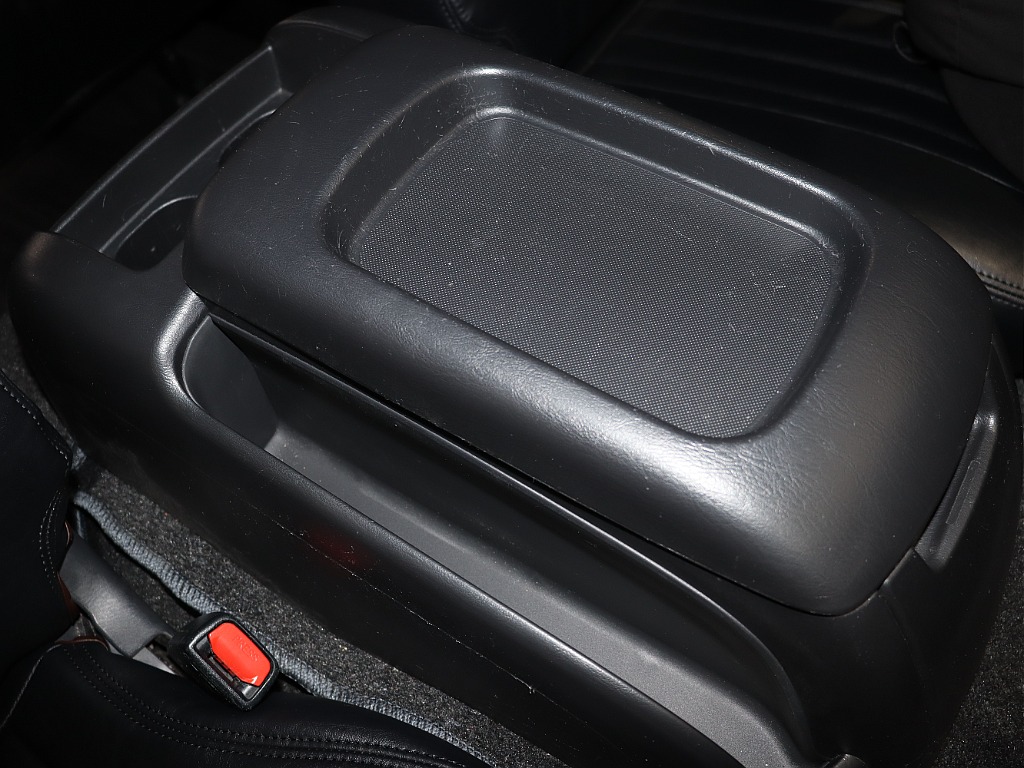 【Renoca CoastLines/6型DARKPRIMEⅡディーゼル4WD】希少なディーゼル4WD!!角目フェイス×純正ホワイト