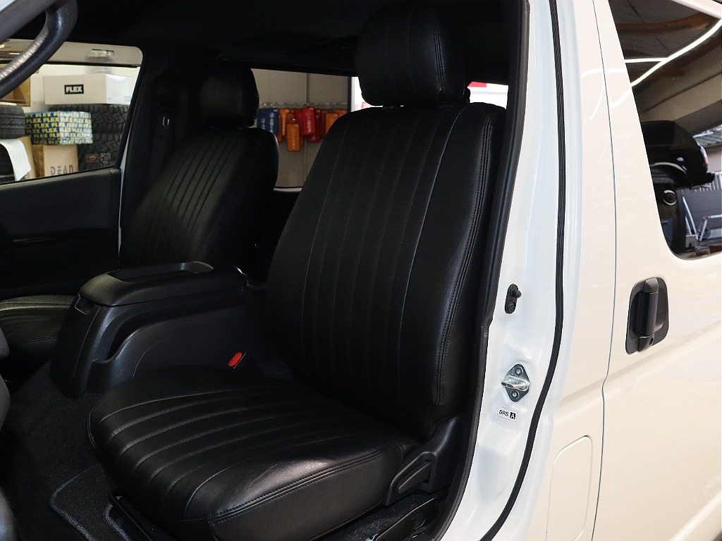 【Renoca CoastLines/6型DARKPRIMEⅡディーゼル4WD】希少なディーゼル4WD!!角目フェイス×純正ホワイト