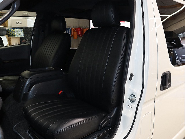 【Renoca CoastLines/6型DARKPRIMEⅡディーゼル4WD】希少なディーゼル4WD!!角目フェイス×純正ホワイト