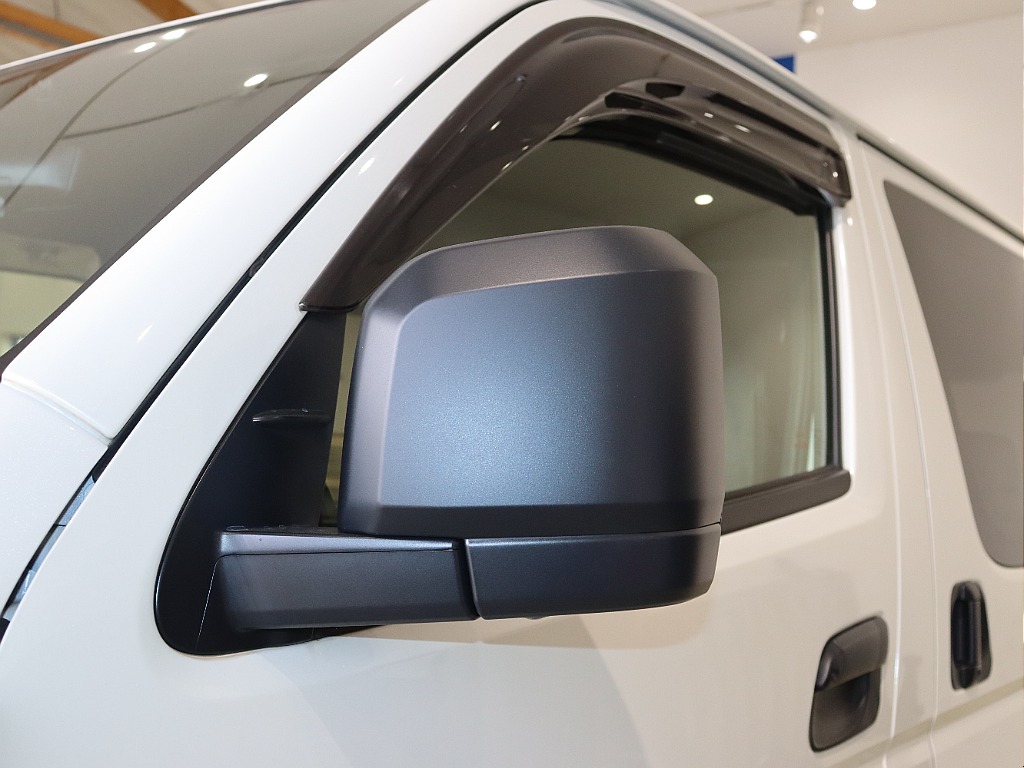 【Renoca CoastLines/6型DARKPRIMEⅡディーゼル4WD】希少なディーゼル4WD!!角目フェイス×純正ホワイト