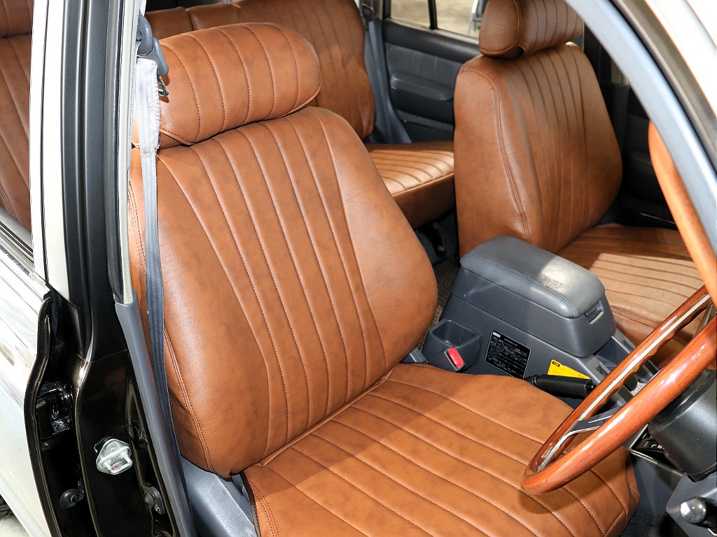 【Renoca WONDER/LC80後期】Renocaさいたまオリジナル“UCブラウン”ペイント♪