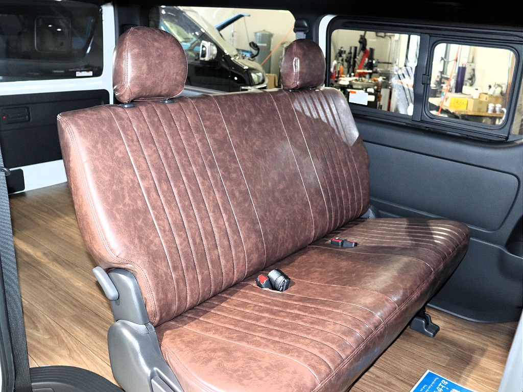 【Renoca CoastLines/R3年ワイドVディーゼル2WD】丸目フェイス＆純正パール♪