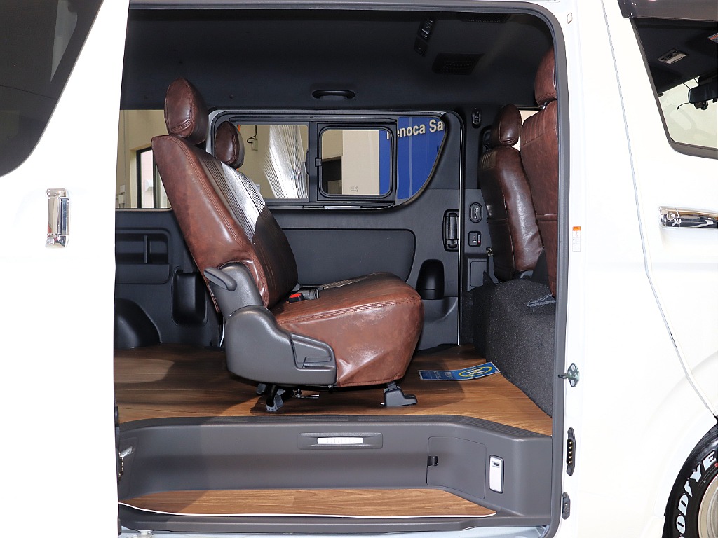 【Renoca CoastLines/R3年ワイドVディーゼル2WD】丸目フェイス＆純正パール♪