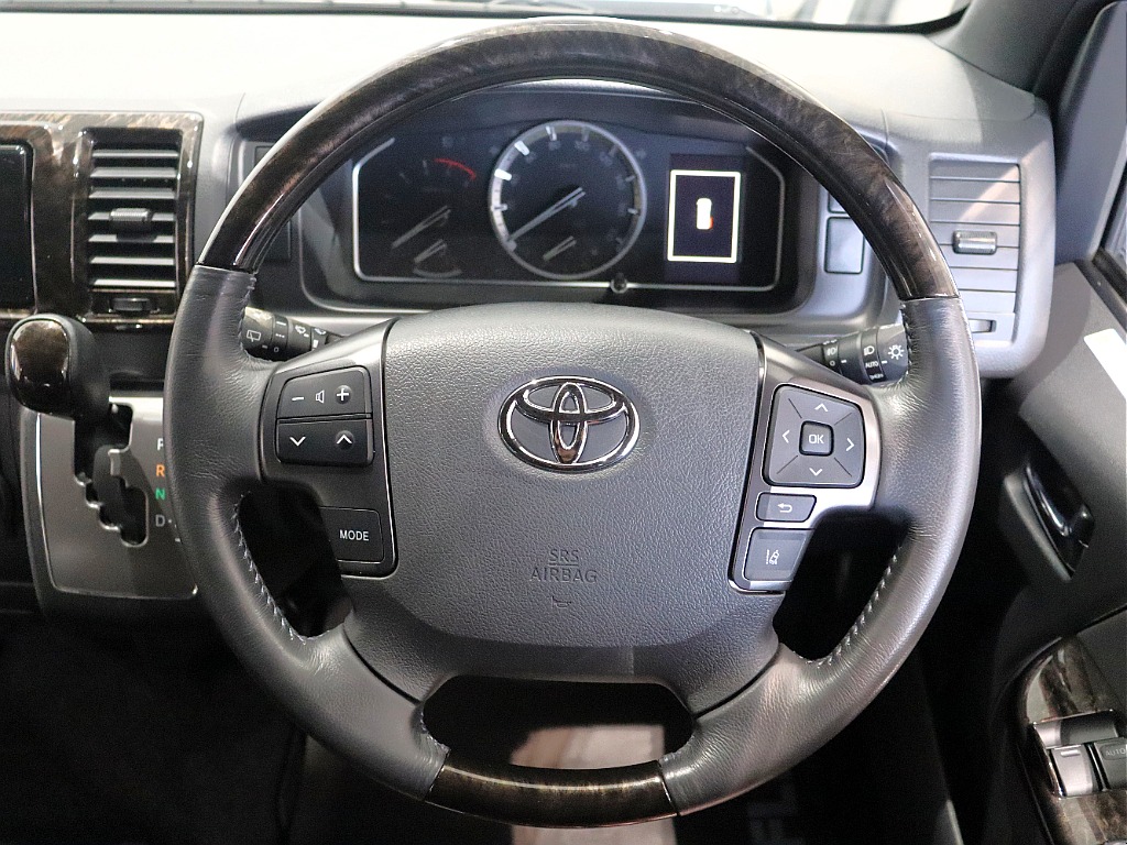 【Renoca CoastLines/R3年ワイドVディーゼル2WD】丸目フェイス＆純正パール♪