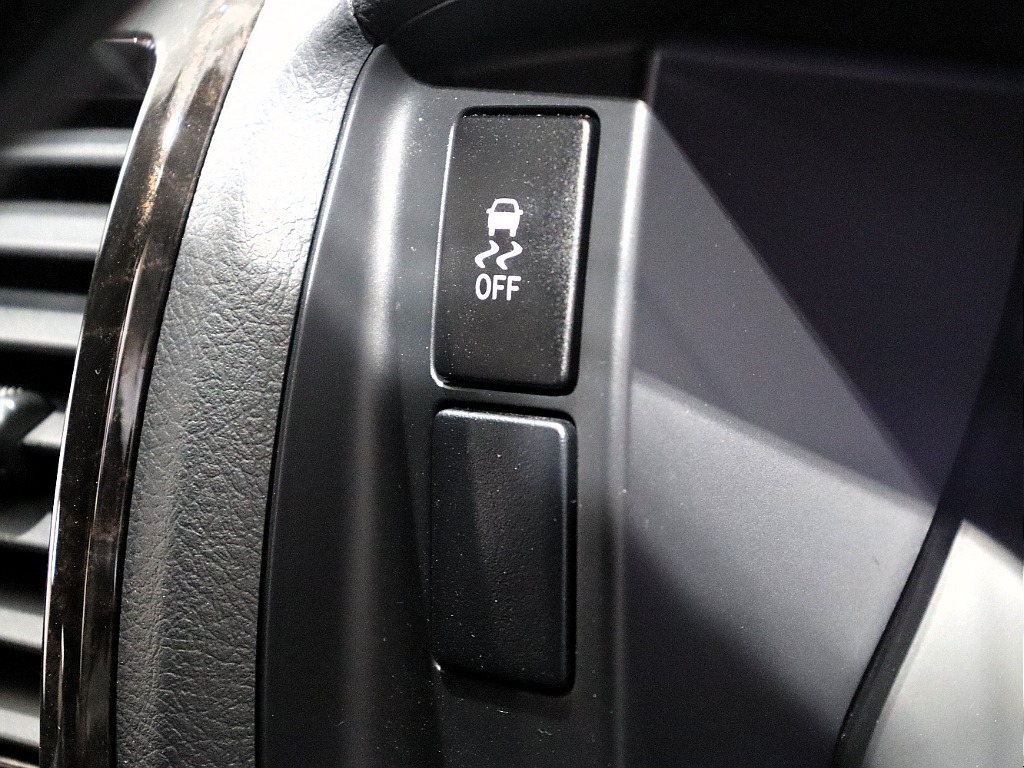 【Renoca CoastLines/R3年ワイドVディーゼル2WD】丸目フェイス＆純正パール♪