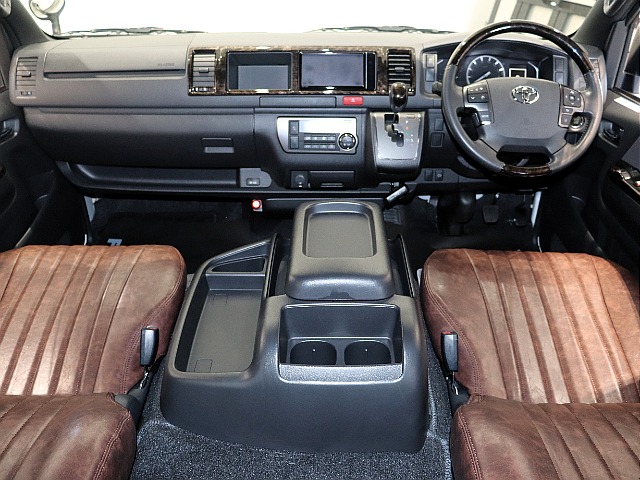 【Renoca CoastLines/R3年ワイドVディーゼル2WD】丸目フェイス＆純正パール♪