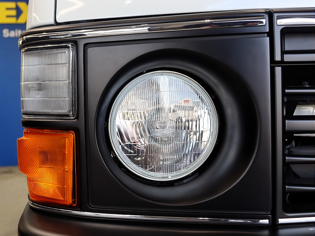 【Renoca CoastLines/R3年ワイドVディーゼル2WD】丸目フェイス＆純正パール♪