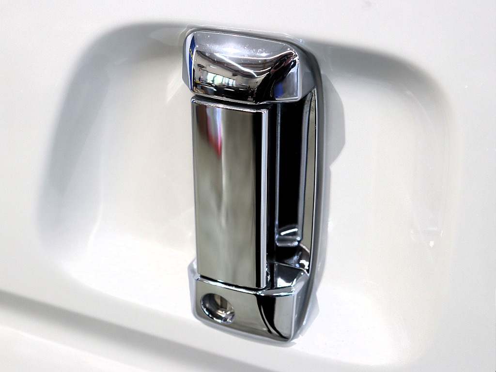 【Renoca CoastLines/R3年ワイドVディーゼル2WD】丸目フェイス＆純正パール♪