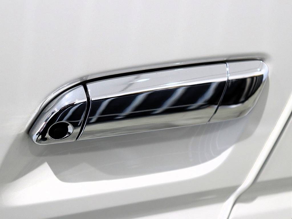 【Renoca CoastLines/R3年ワイドVディーゼル2WD】丸目フェイス＆純正パール♪