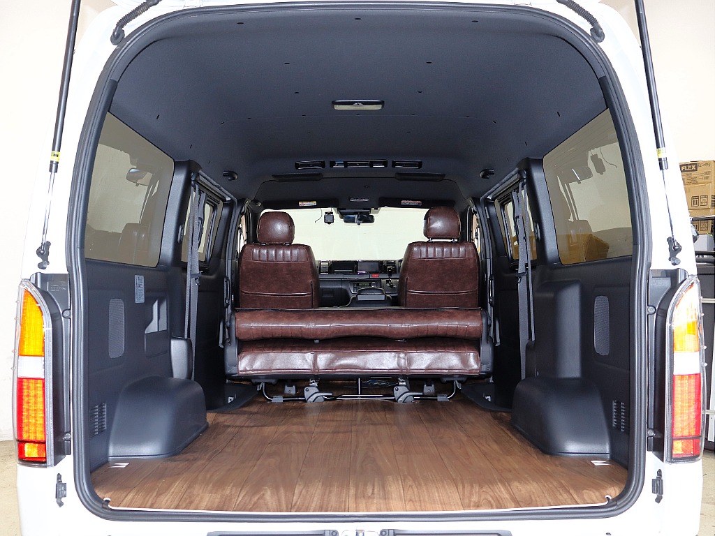 【Renoca CoastLines/R3年ワイドVディーゼル2WD】丸目フェイス＆純正パール♪