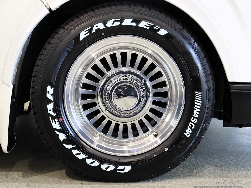 【Renoca CoastLines/R3年ワイドVディーゼル2WD】丸目フェイス＆純正パール♪