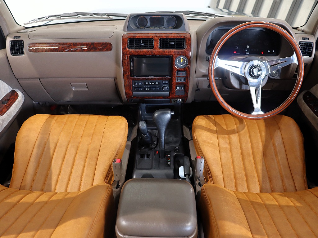 トヨタ ランドクルーザープラド(2枚目)