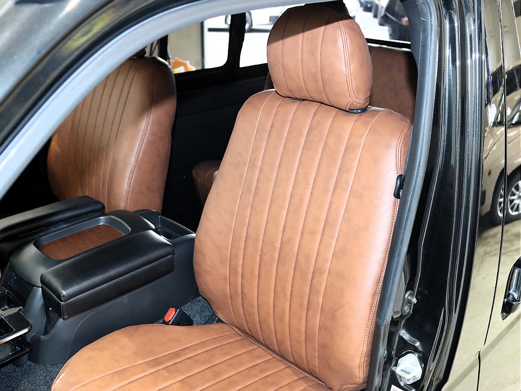 トヨタ レジアスエース(13枚目)