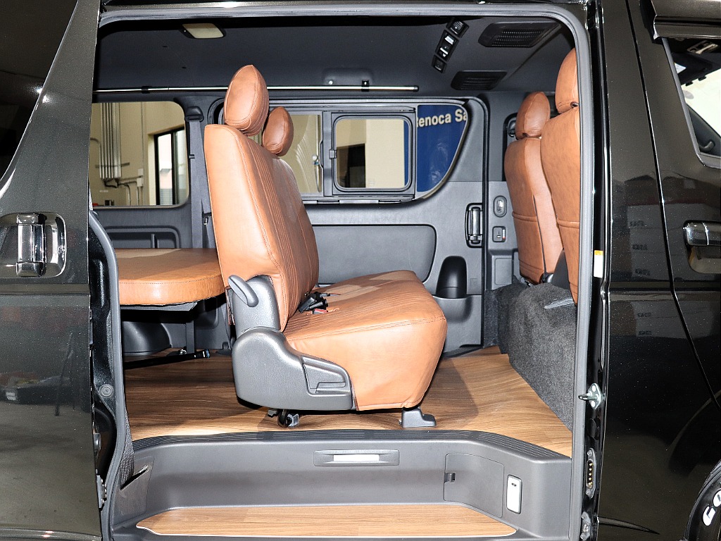 トヨタ レジアスエース(16枚目)