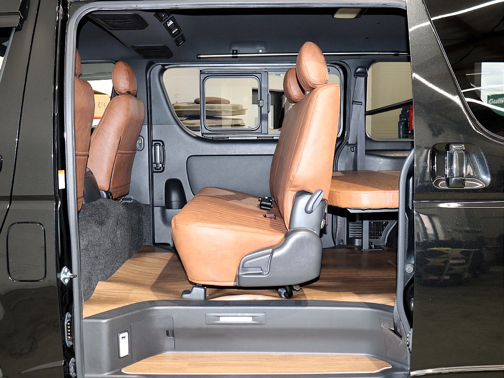 トヨタ レジアスエース(17枚目)