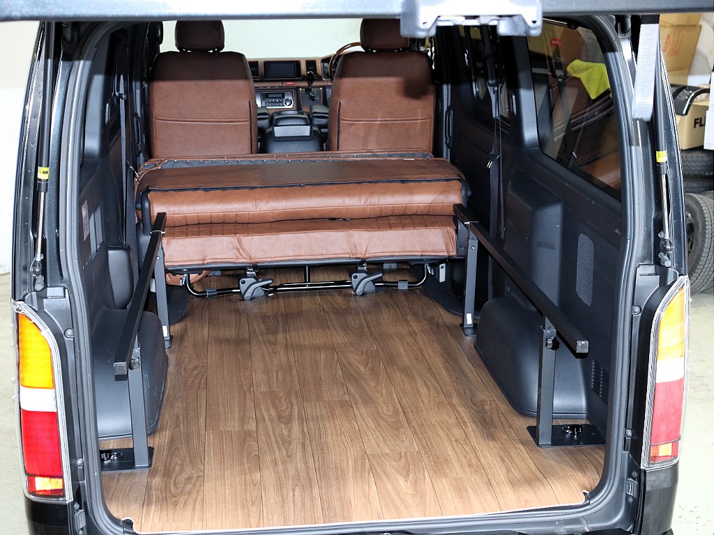 トヨタ レジアスエース(21枚目)