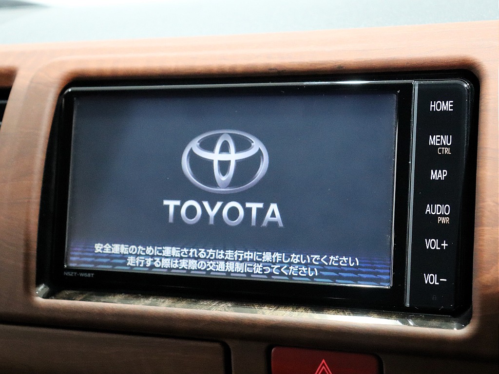 トヨタ レジアスエース(24枚目)