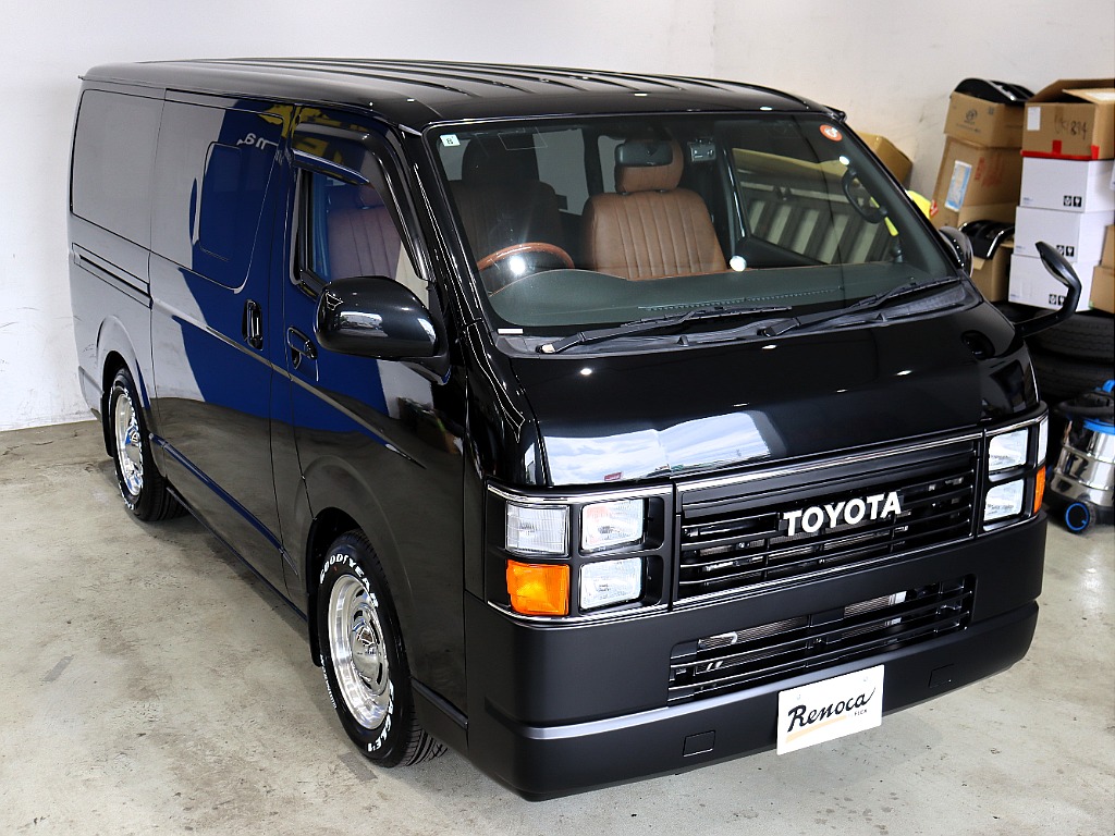 トヨタ レジアスエース(4枚目)