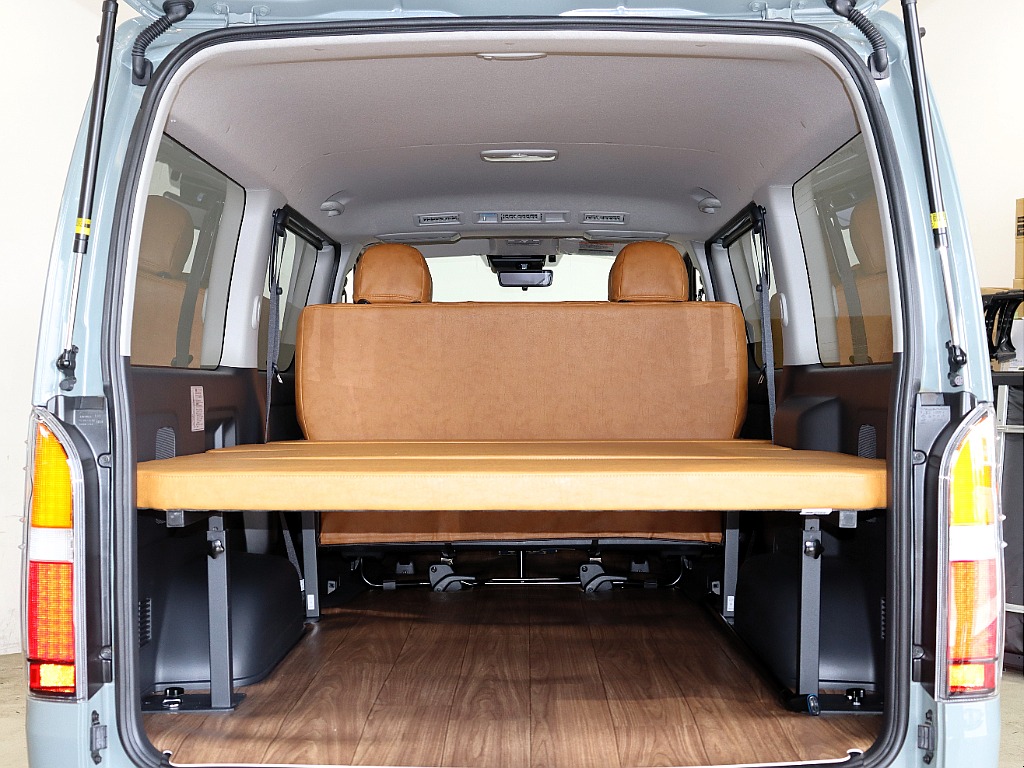 トヨタ ハイエースバン(17枚目)